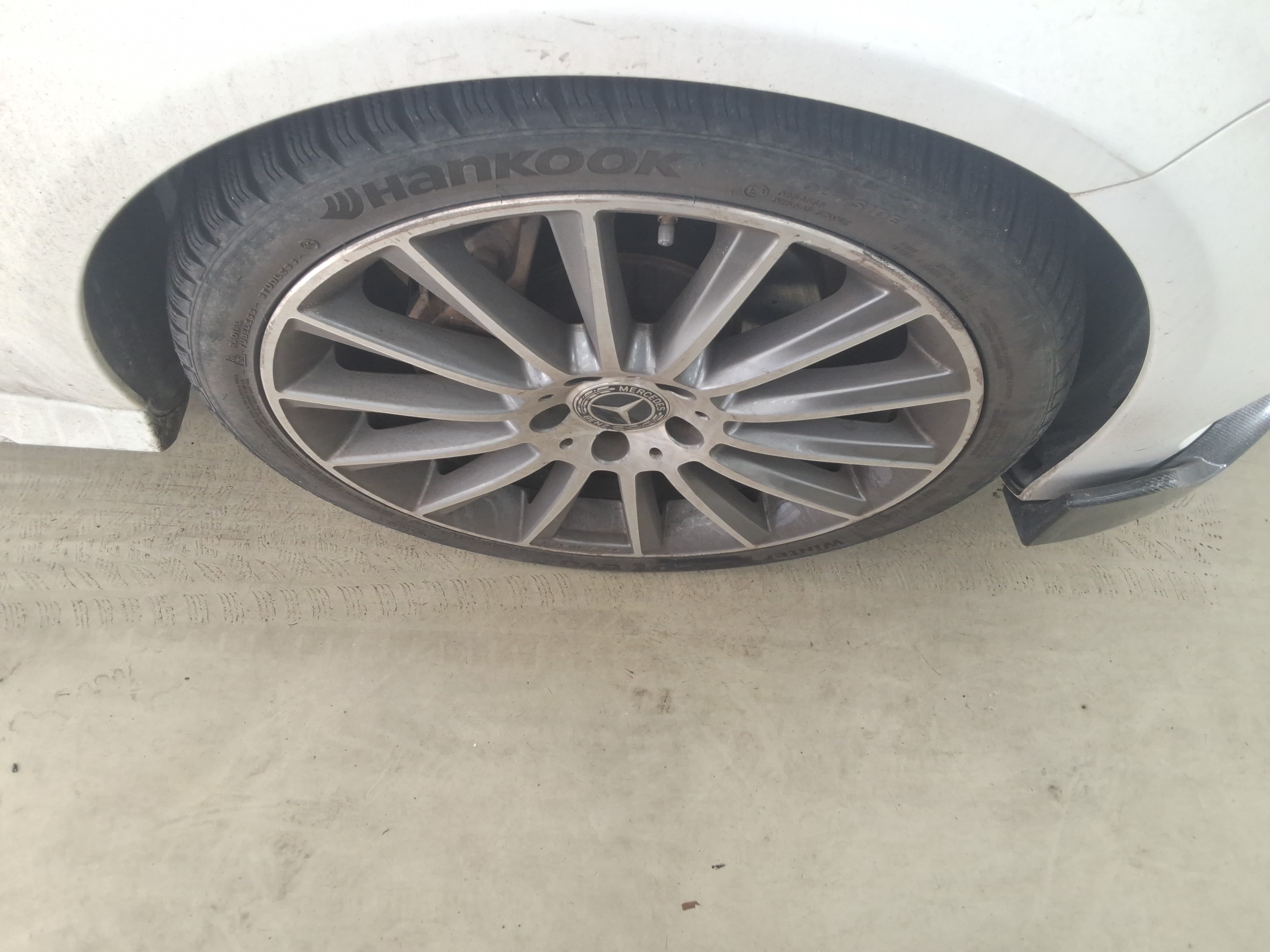 2018 - Mercedes-Benz C200