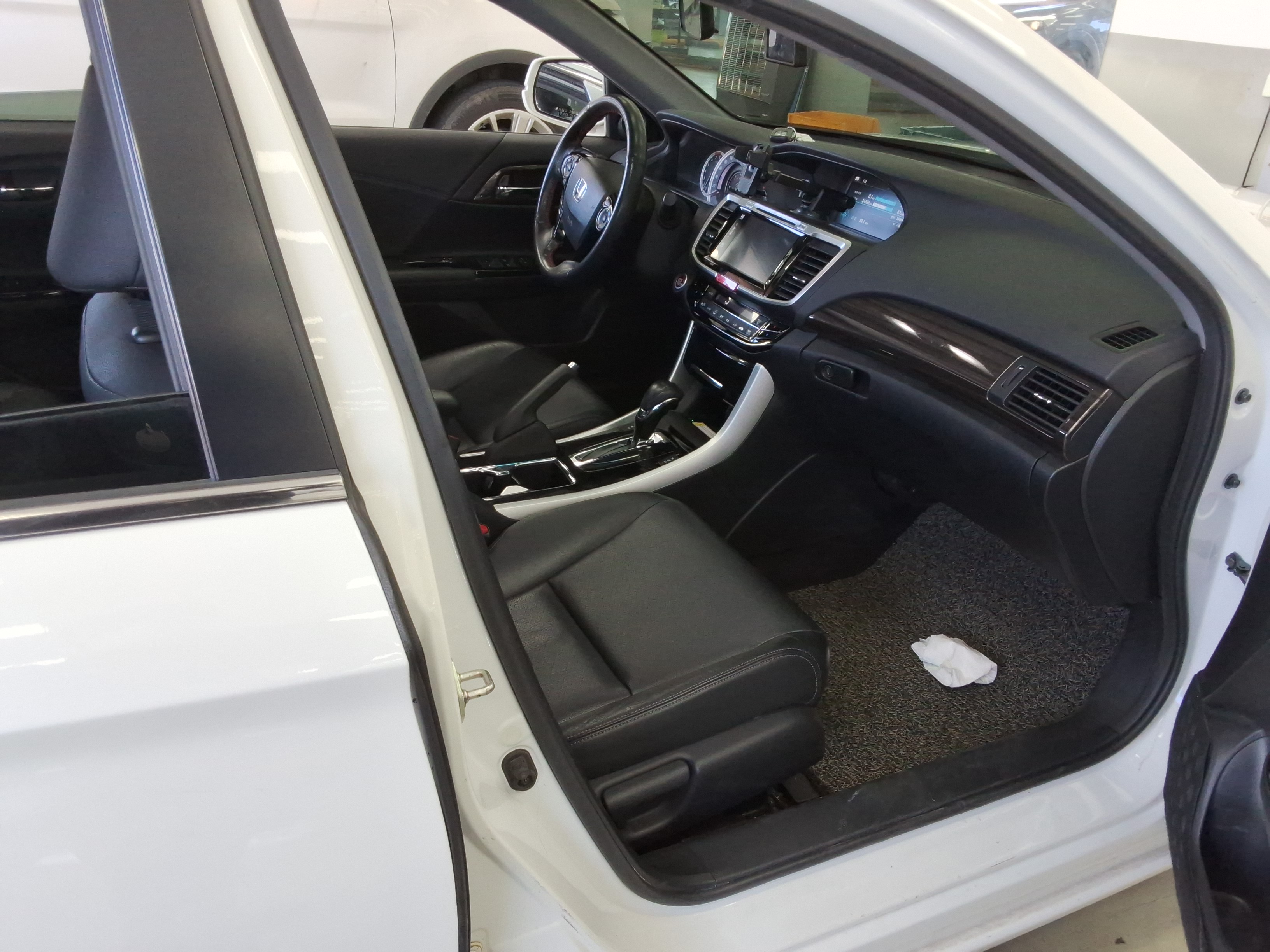 2017 - Honda New Accord