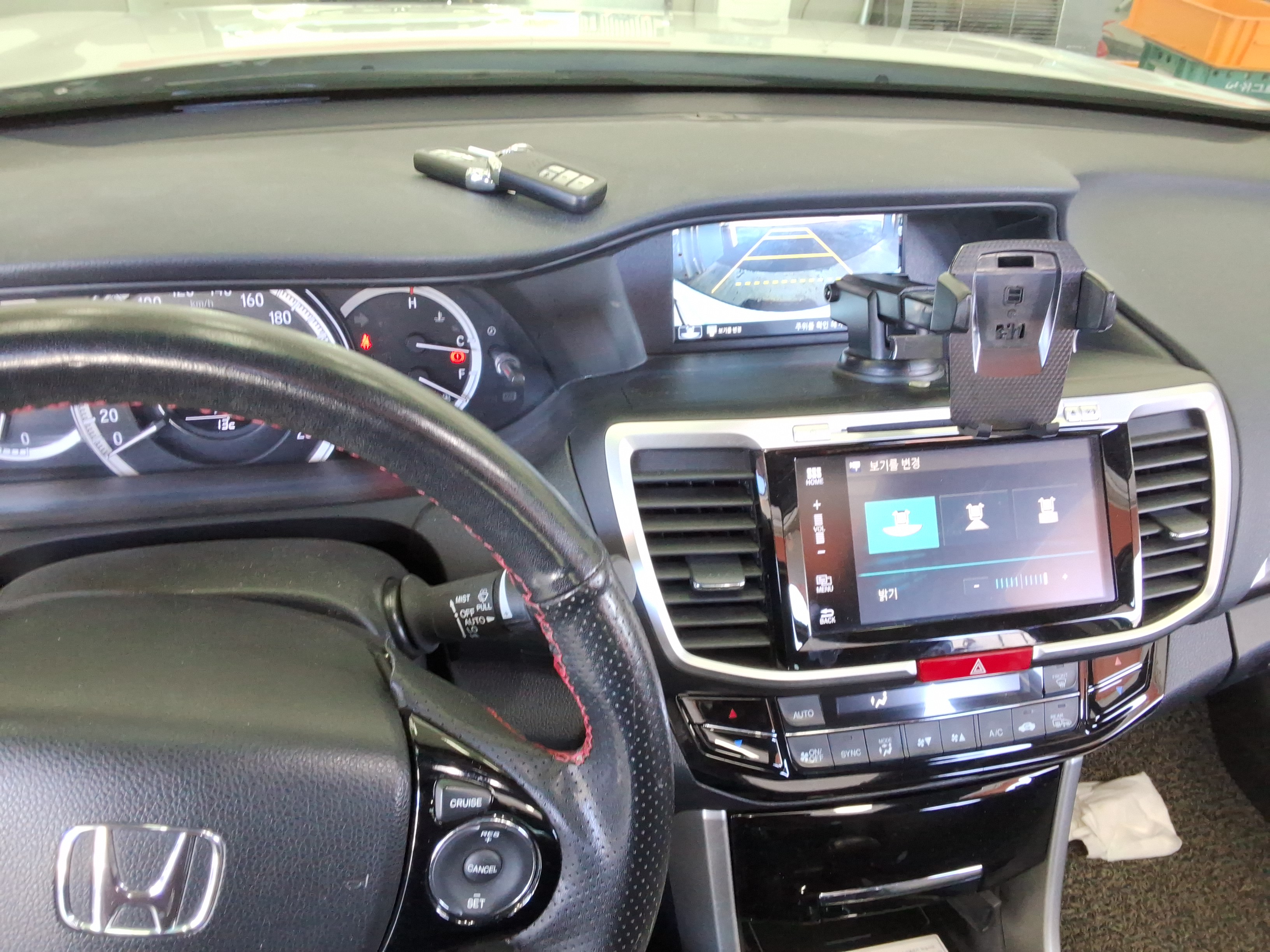 2017 - Honda New Accord