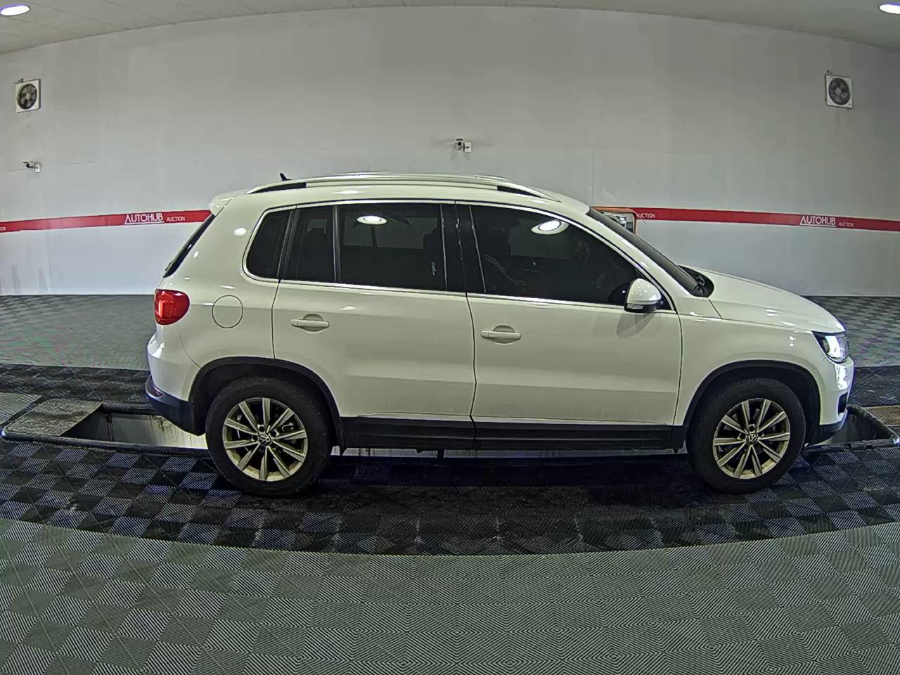 2014 - Volkswagen Tiguan