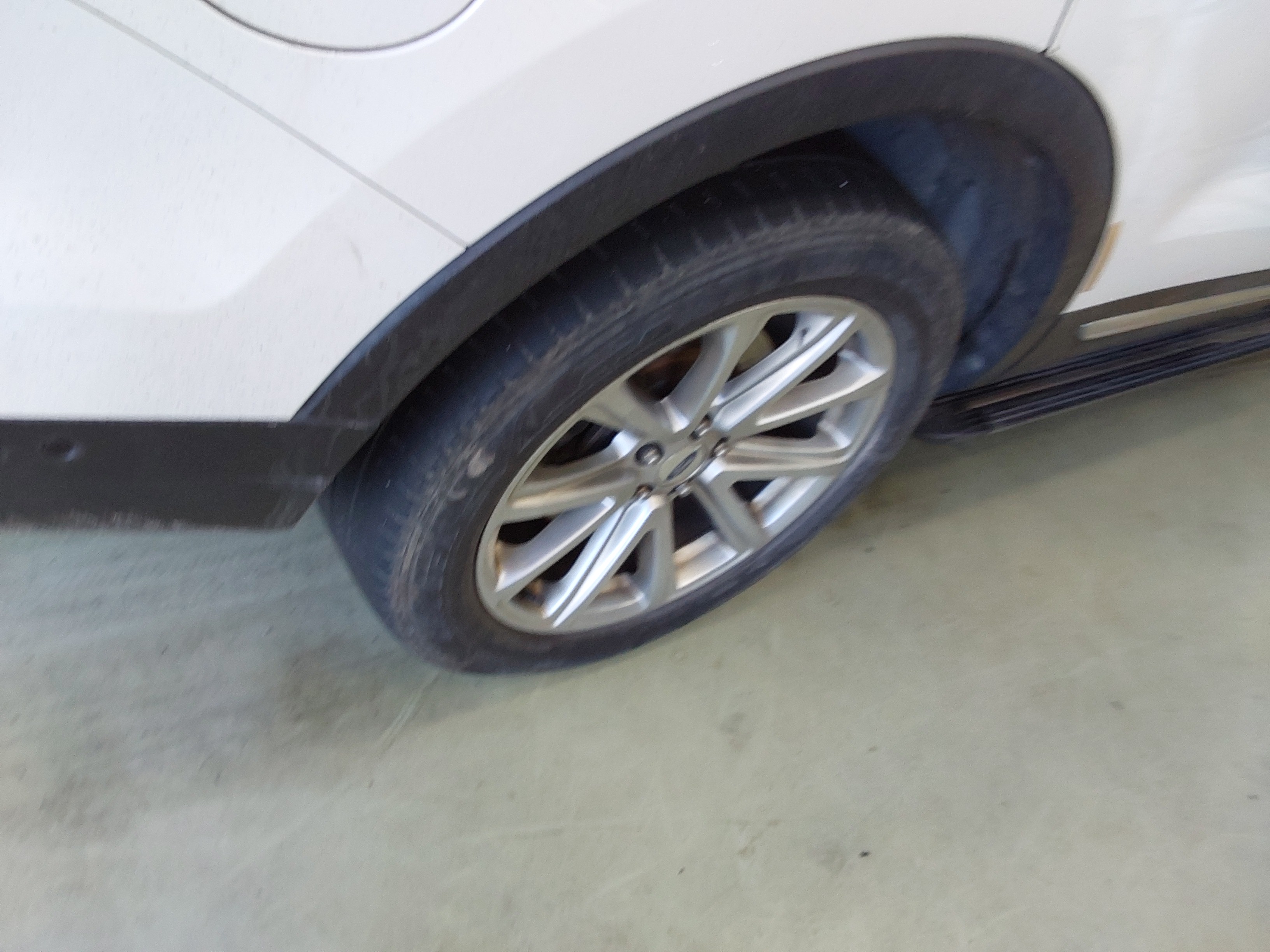 2016 - Ford Explorer