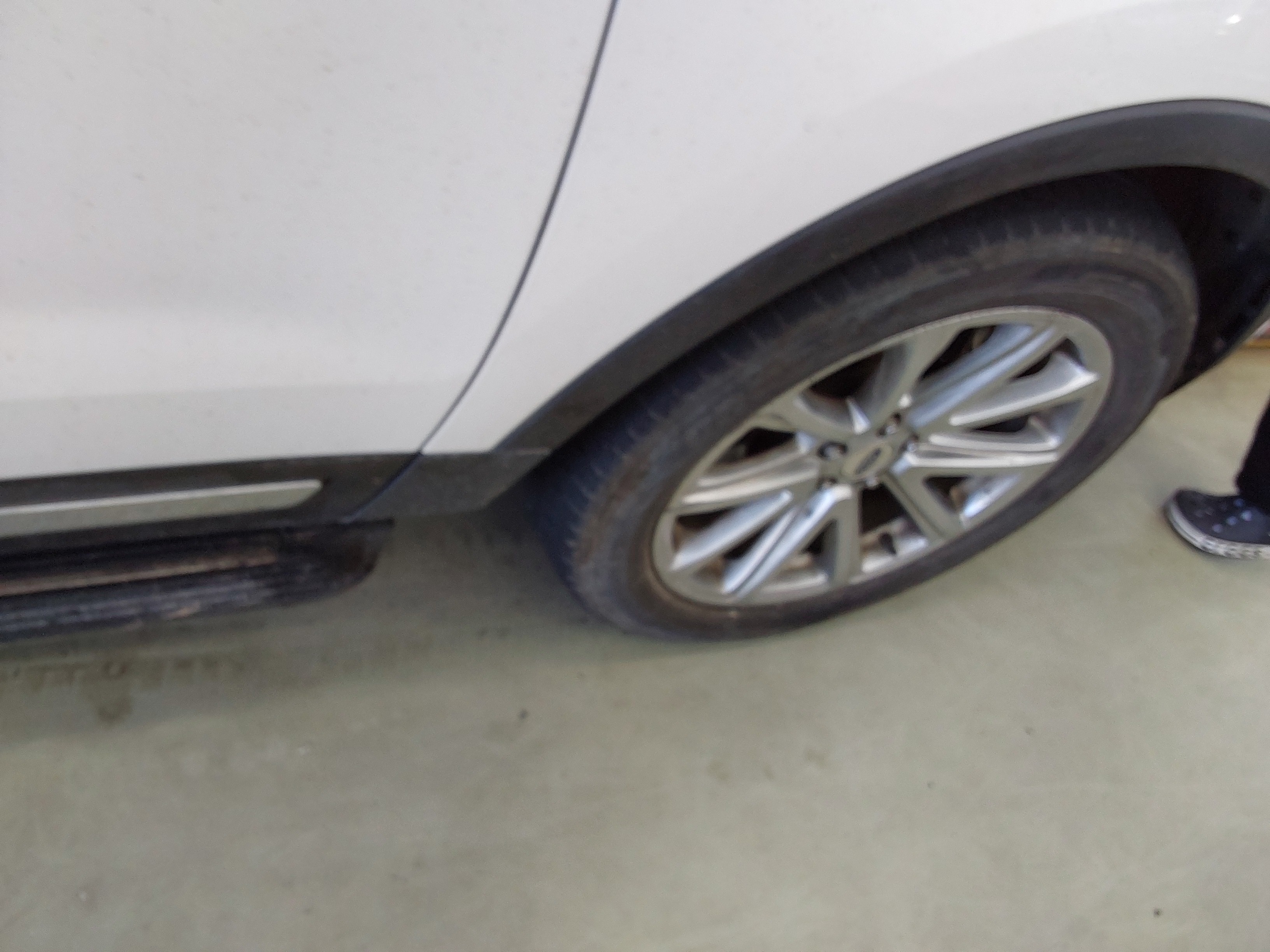 2016 - Ford Explorer