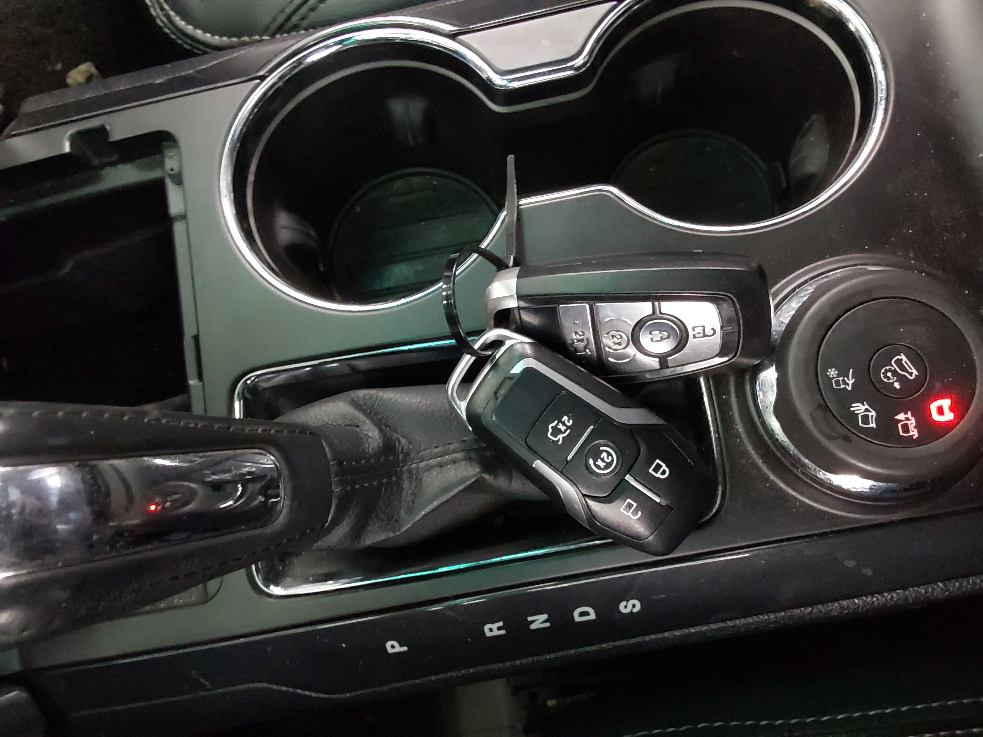 2016 - Ford Explorer