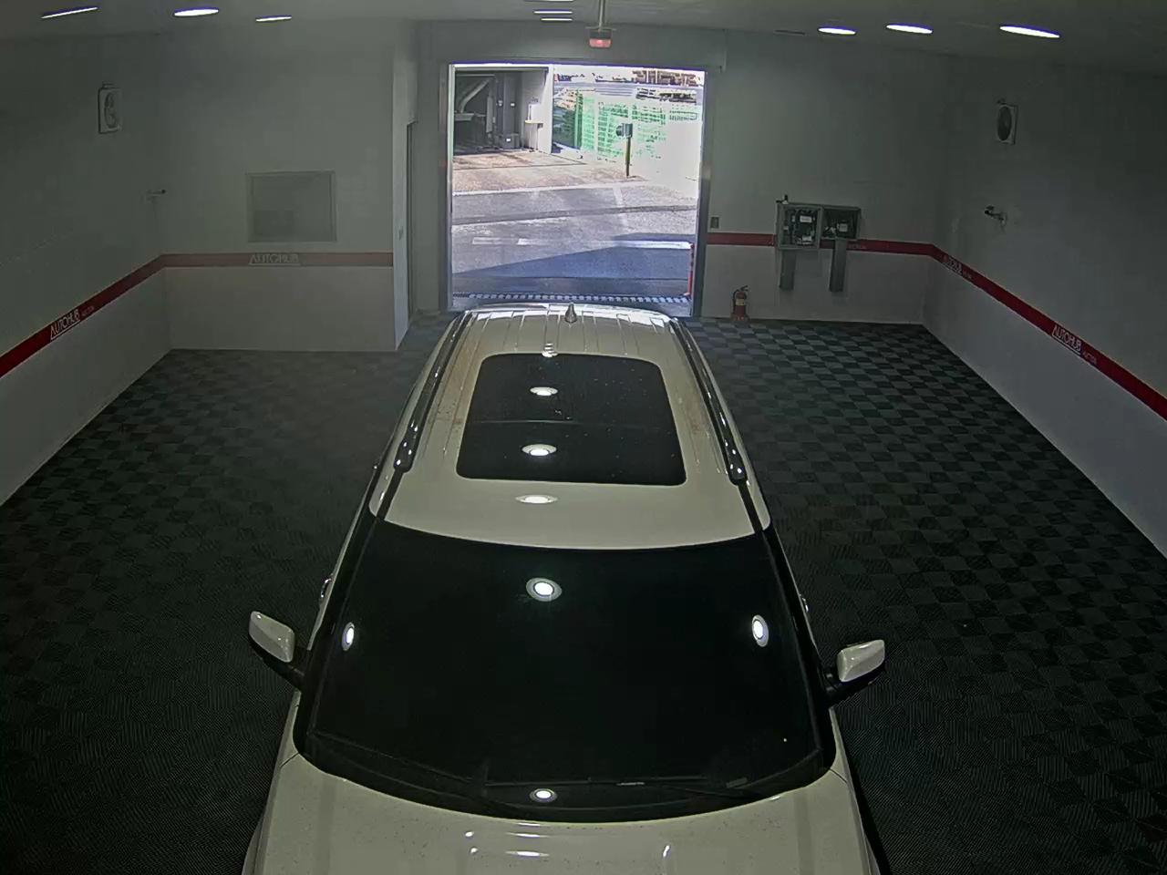 2016 - Ford Explorer