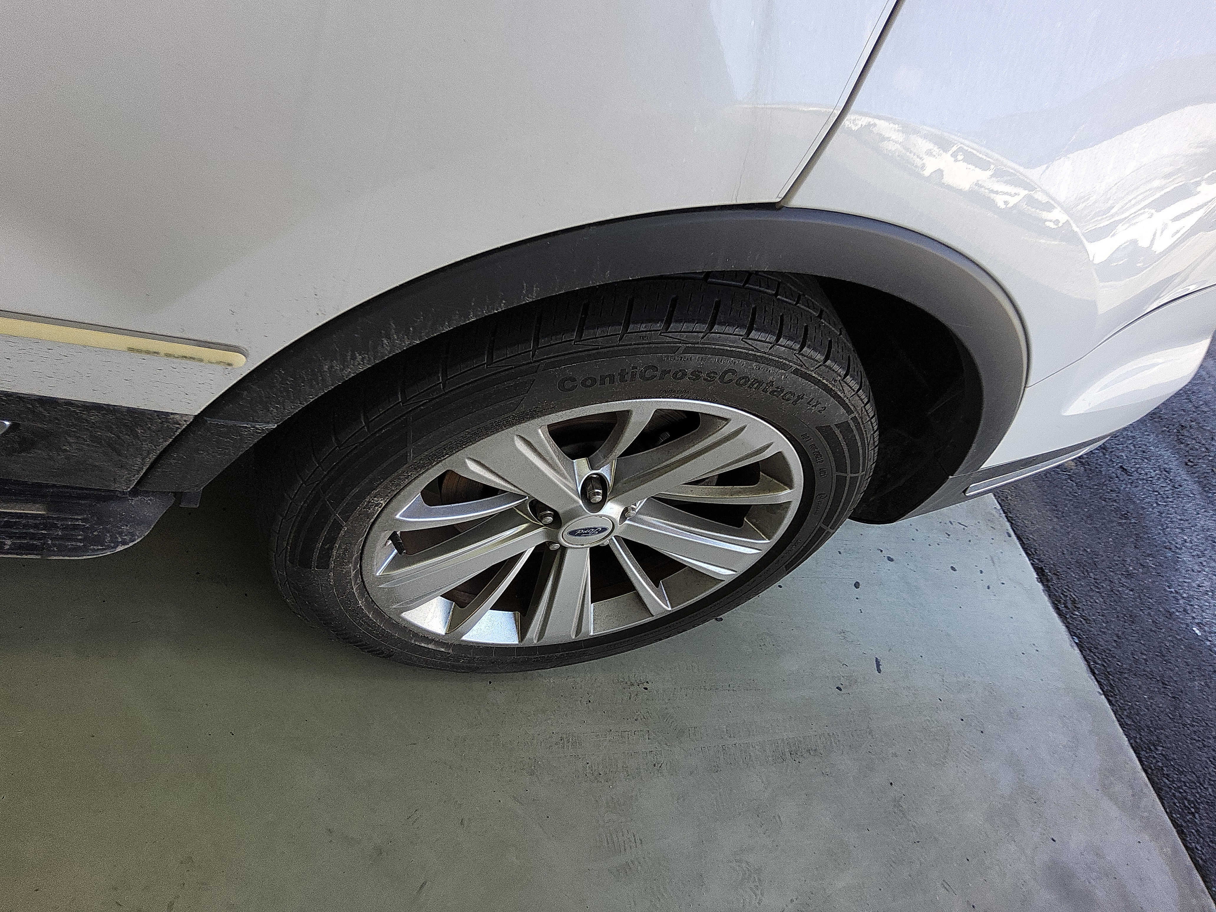 2019 - Ford Explorer