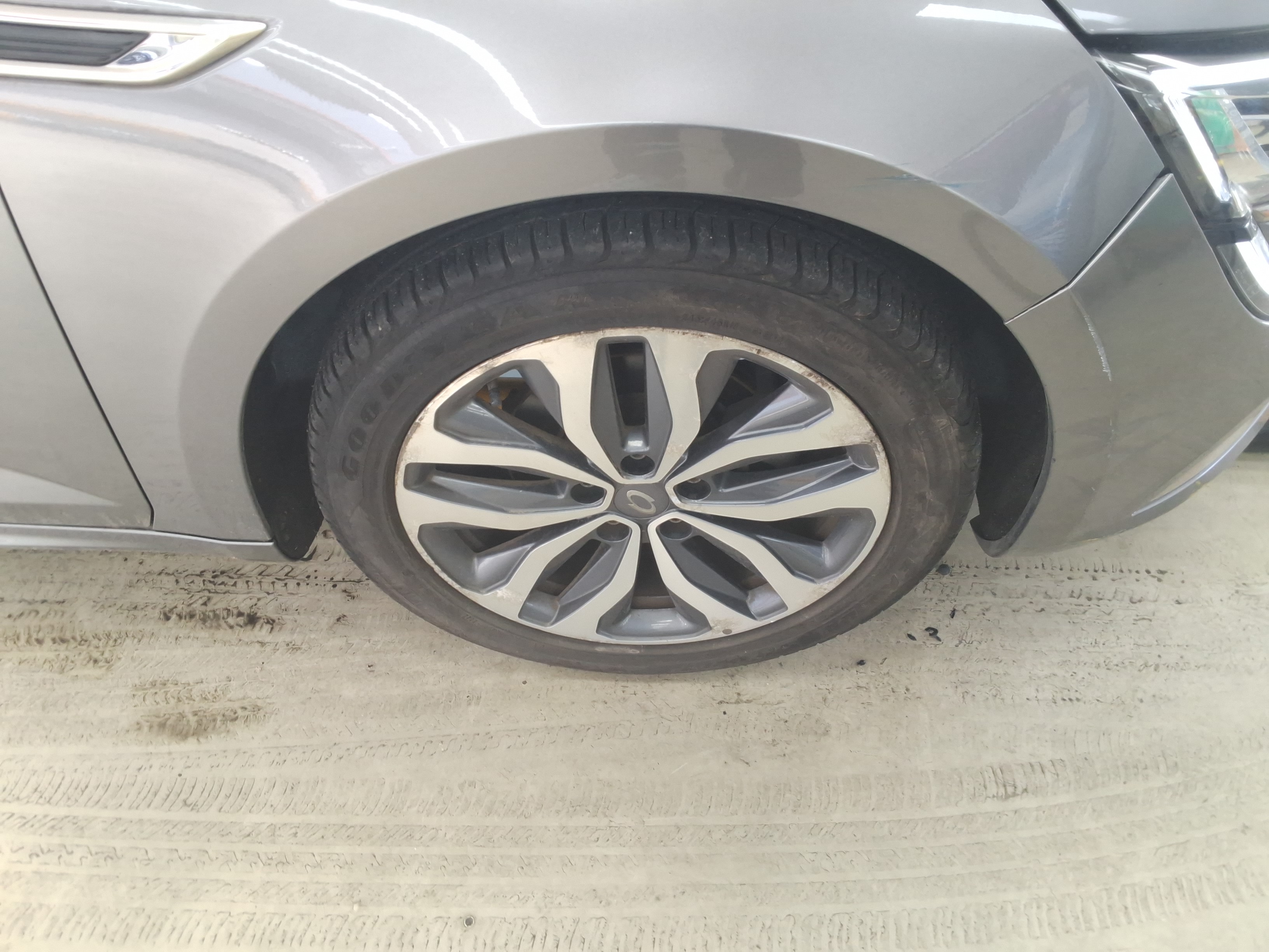 2016 - Renault Samsung SM6