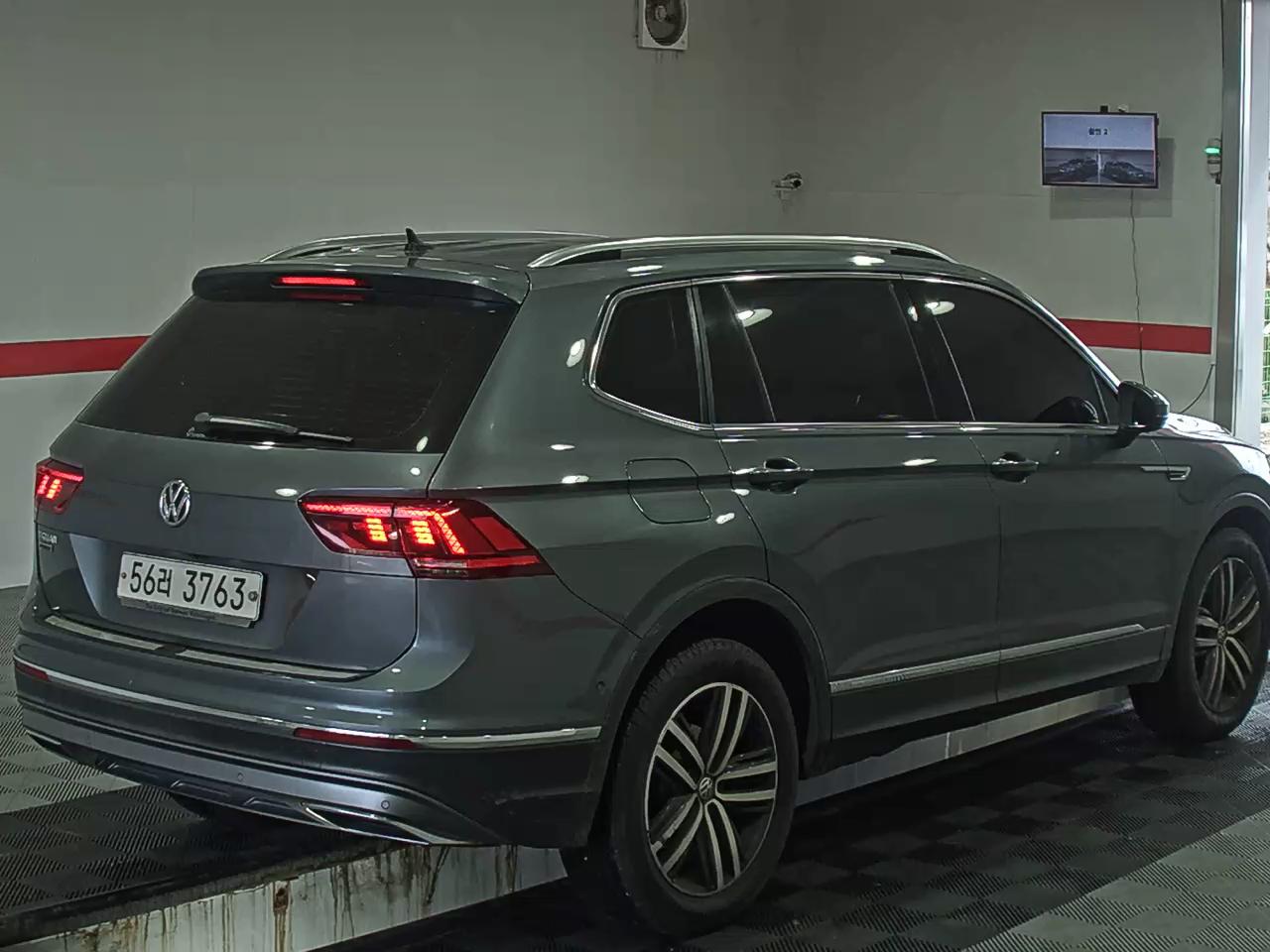 2018 - Volkswagen Tiguan