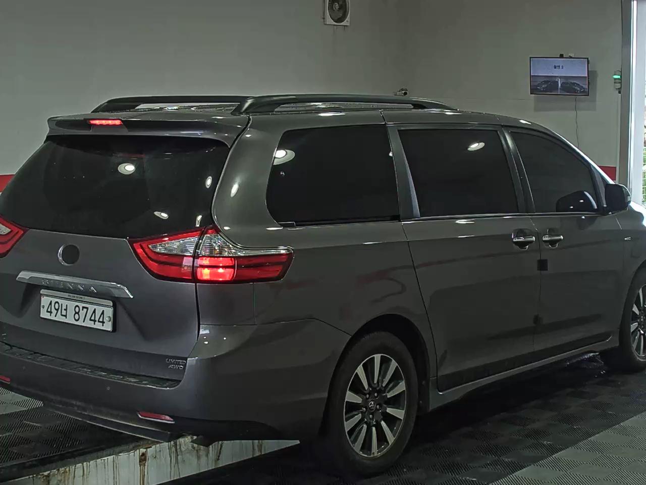 2019 - Toyota Sienna