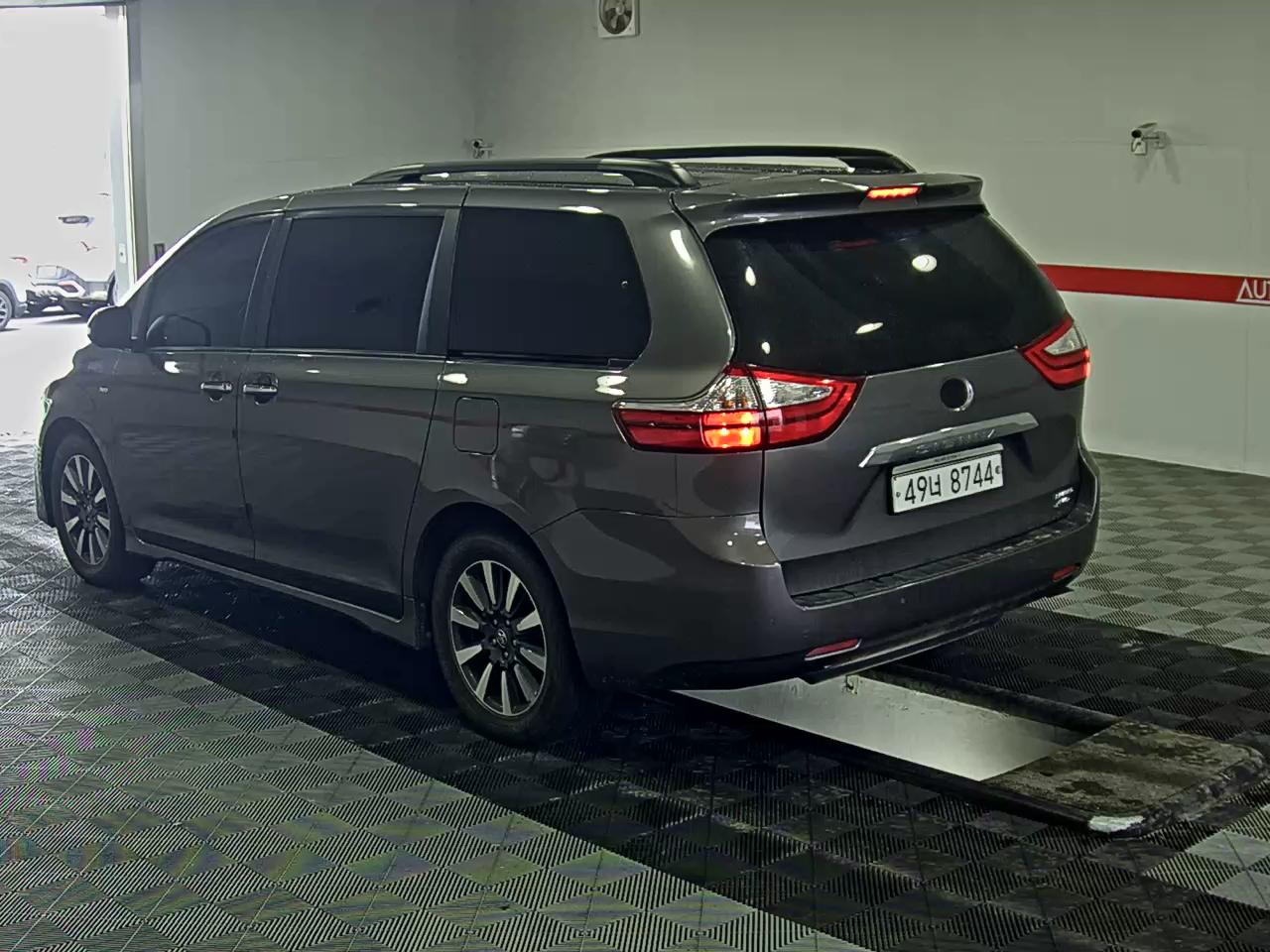 2019 - Toyota Sienna